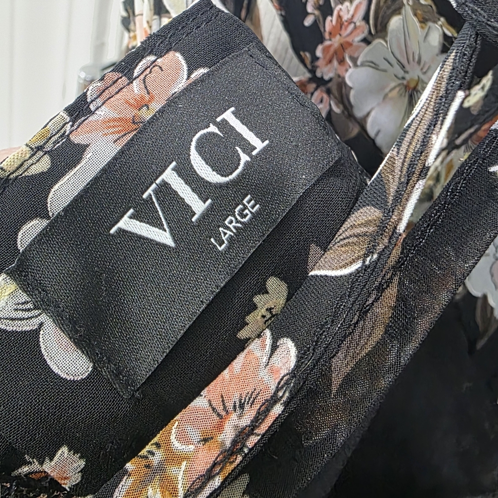 Vici Black Floral Open-Back Ruffle Maxi Dress - Picture 4 of 4